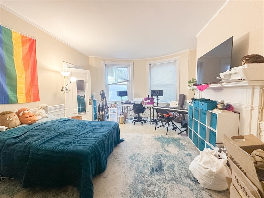 54 Saint Stephen St unit 1, Boston, MA 02115 - photo 1