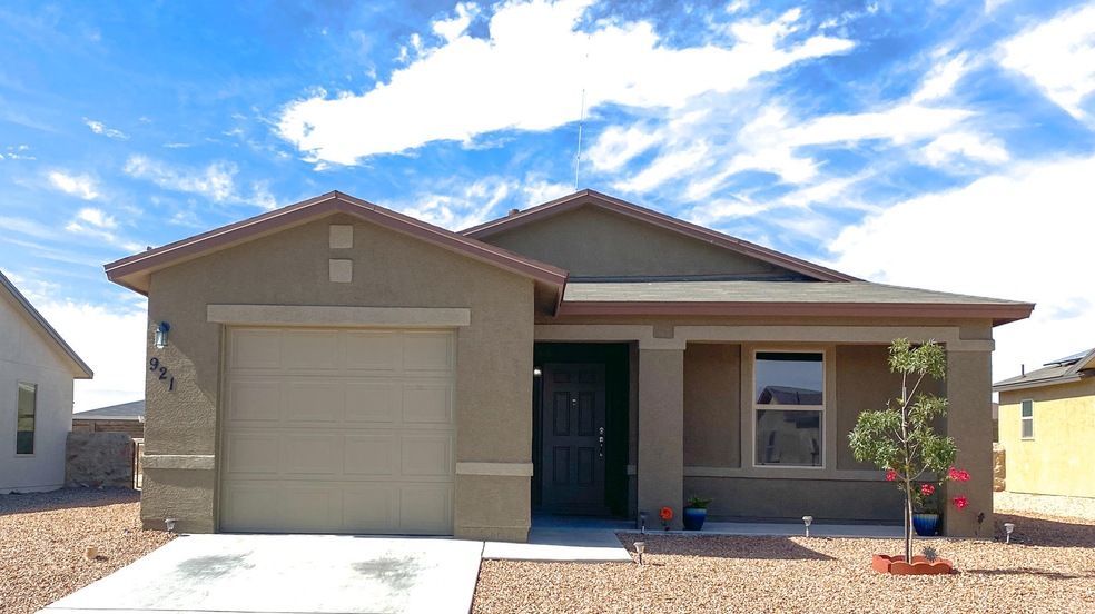 921 Talavera Dr, Horizon City, TX 79928 - photo 1