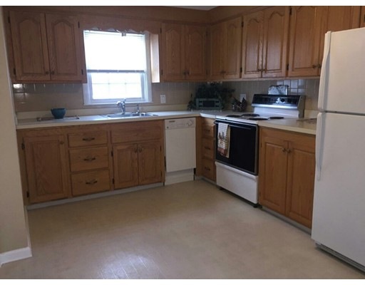 35 Patty Ln, Northborough, MA 01532 - photo 1