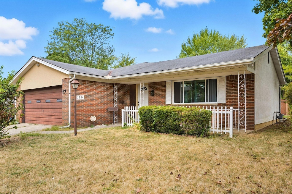 2244 Balmoral Rd, Columbus, OH 43229 - photo 1