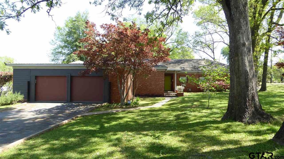 1104 1104 E Dulse, Tyler, TX 75701 - photo 1