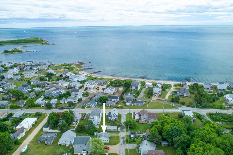 4 Ripple St, Mattapoisett, MA 02739 - photo 1