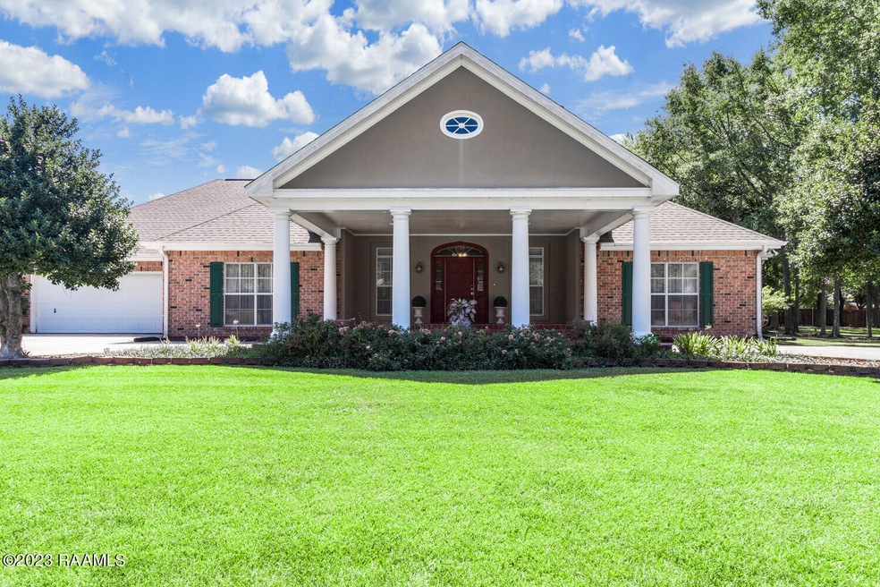 3 Oak Place, New Iberia, LA 70563 MLS 23007542