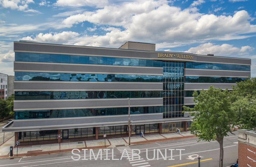 1230 Elm St unit 215, Manchester, NH 03101 - photo 1