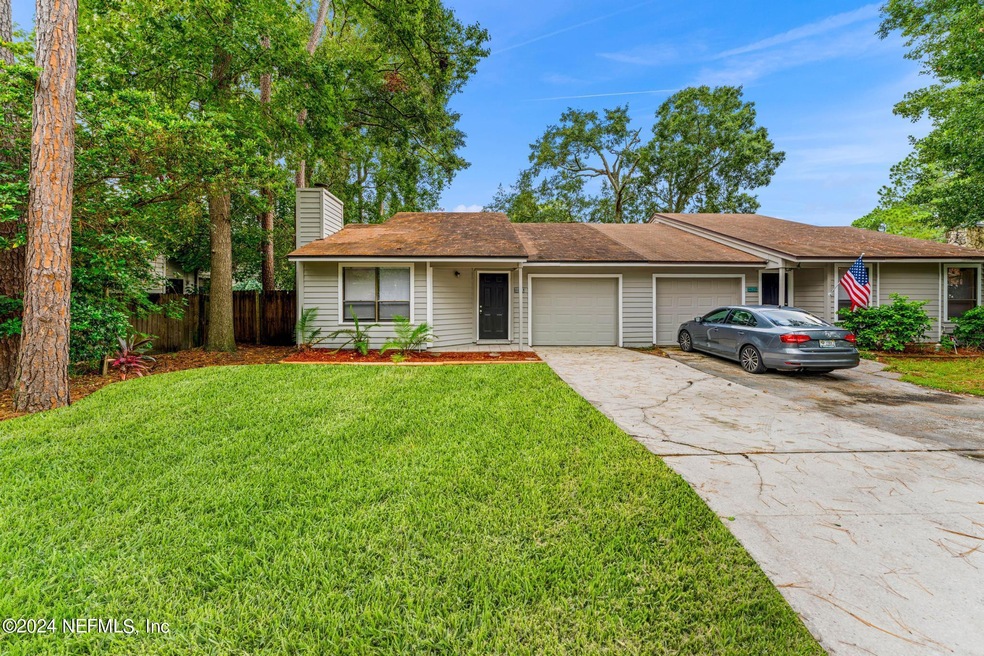 6624 Wellington Place Ln, Jacksonville, FL 32216 - photo 1