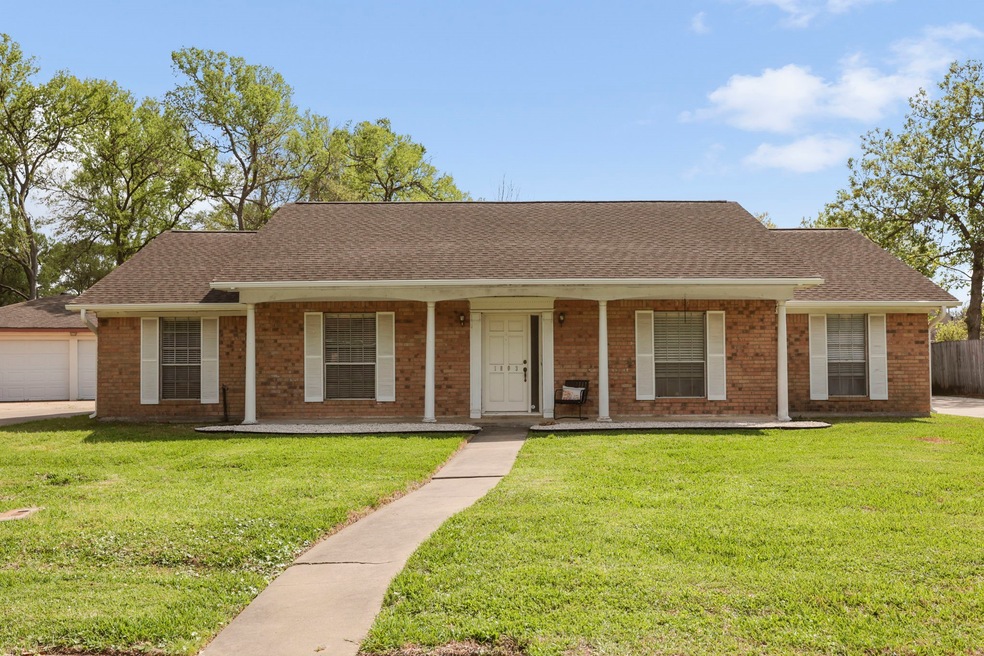 1803 Mulberry Dr, Richmond, TX 77469 - photo 1