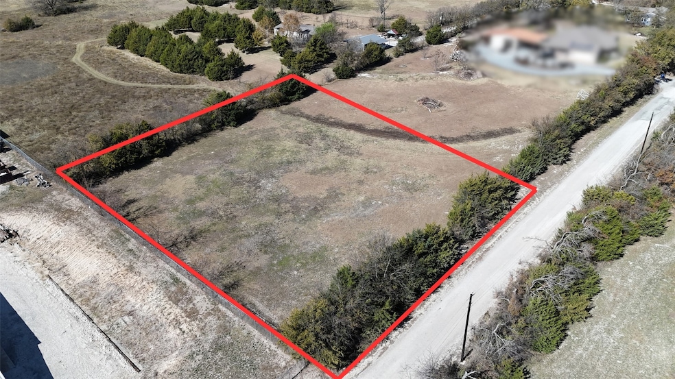 238 Spain Rd, van Alstyne, TX 75495 - photo 1