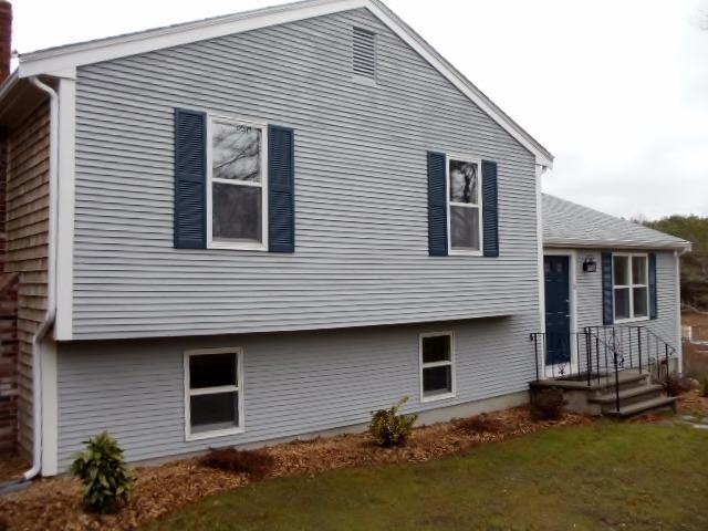 5 Sandy Ln, Buzzards Bay, MA 02532 - photo 1