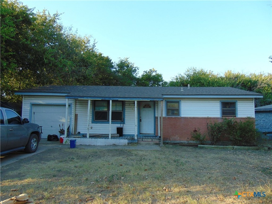 2207 Keenan Ave, Copperas Cove, TX 76522 - photo 1