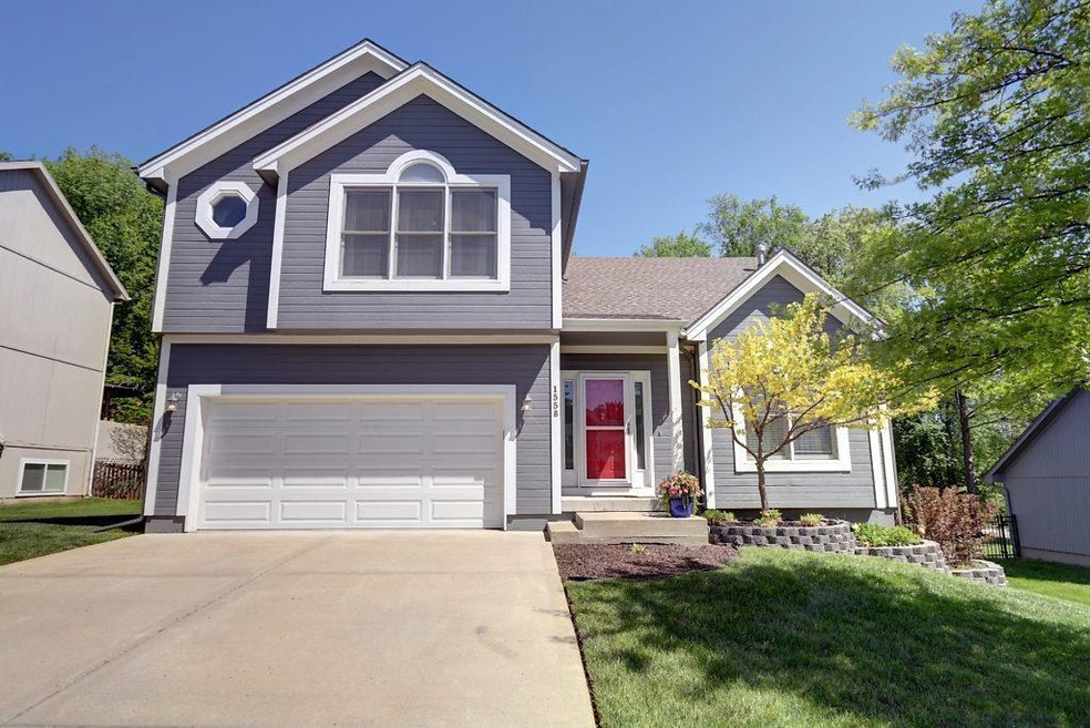 Immaculate California Split, yard professionally m