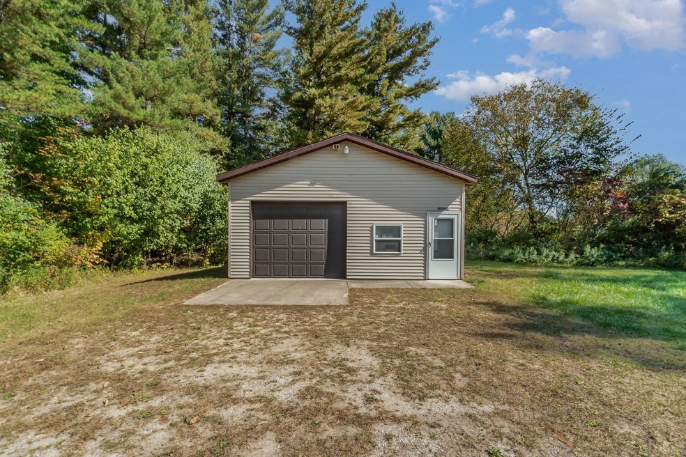 2544 N West River Rd, Sanford, MI 48657 MLS 50124042