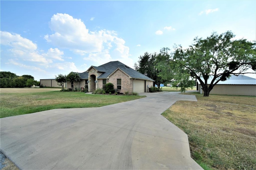 3508 Carla Ct, Granbury, TX 76049 - photo 1