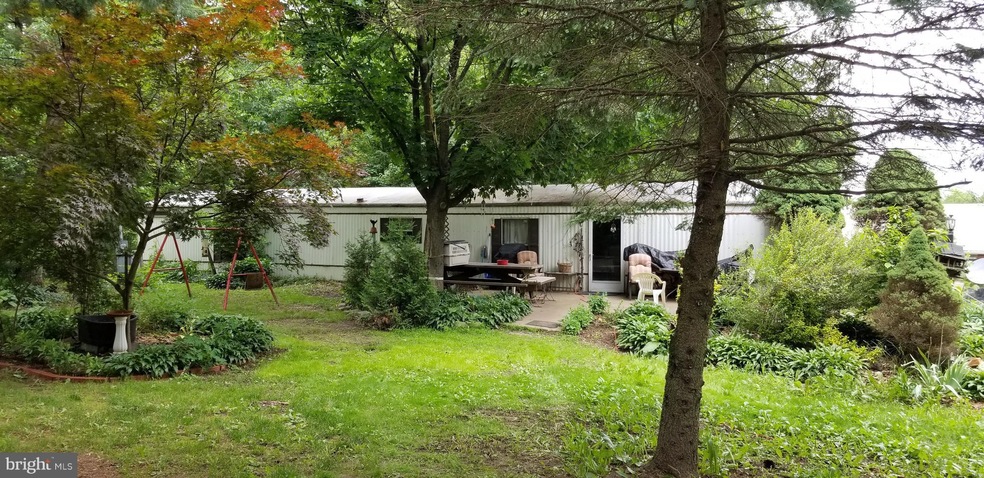 1123 Franklin Mills Rd, Warfordsburg, PA 17267 - photo 1