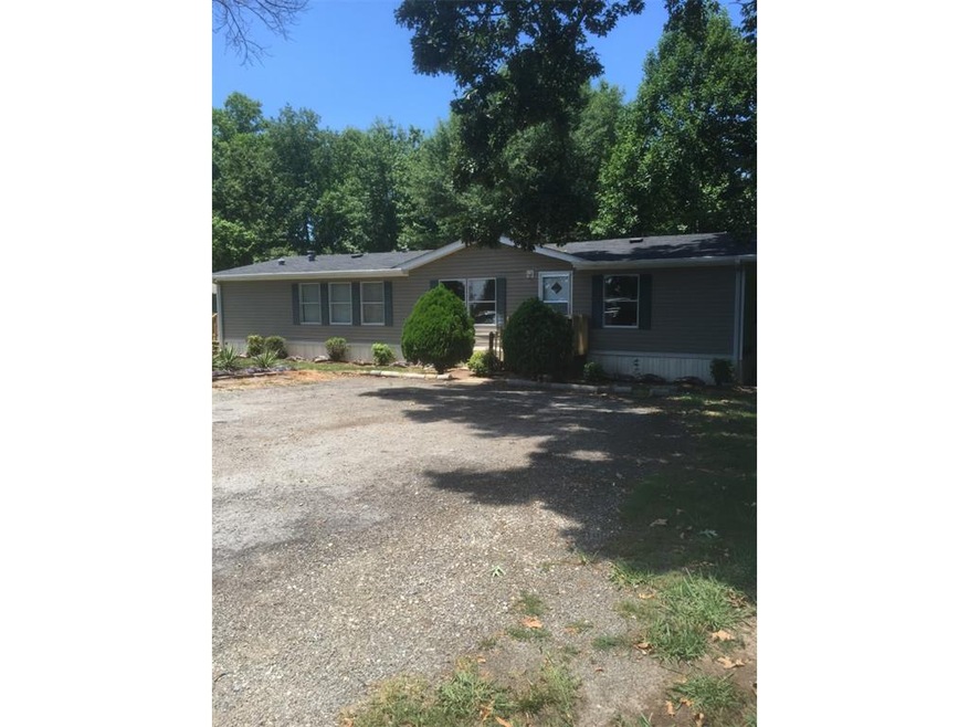 4936 Hog Mountain Rd, Flowery Branch, GA 30542 - photo 1