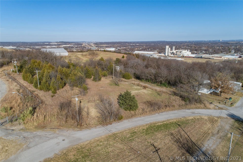 600 N 5th, Sapulpa, OK 74066 - photo 1