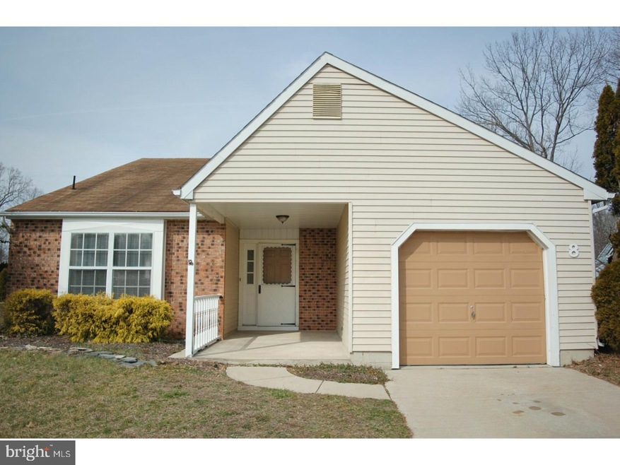 8 Blanchard Dr, Woodbury, NJ 08096 - photo 1