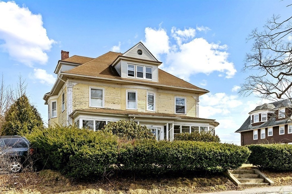 109 Vernon St, Worcester, MA 01610 - photo 1