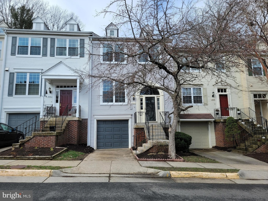 5824 Wye Oak Commons Ct, Burke, VA 22015 - photo 1