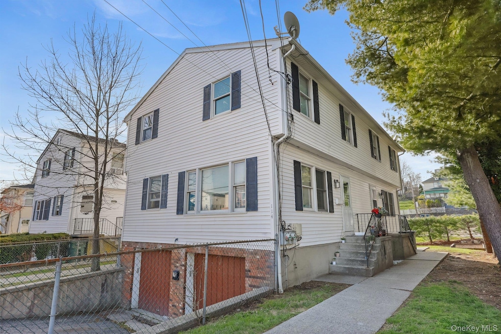 114 Washington St, Port Chester, NY 10573 - photo 1