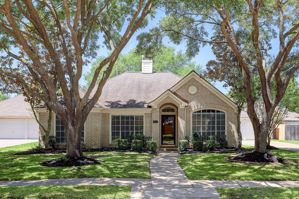 8515 E Copper Village Dr, Houston, TX 77095 - photo 1