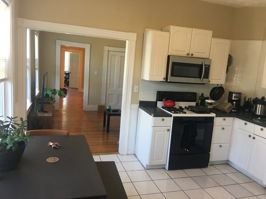 5 Fuller St unit A, Waltham, MA 02453 - photo 1