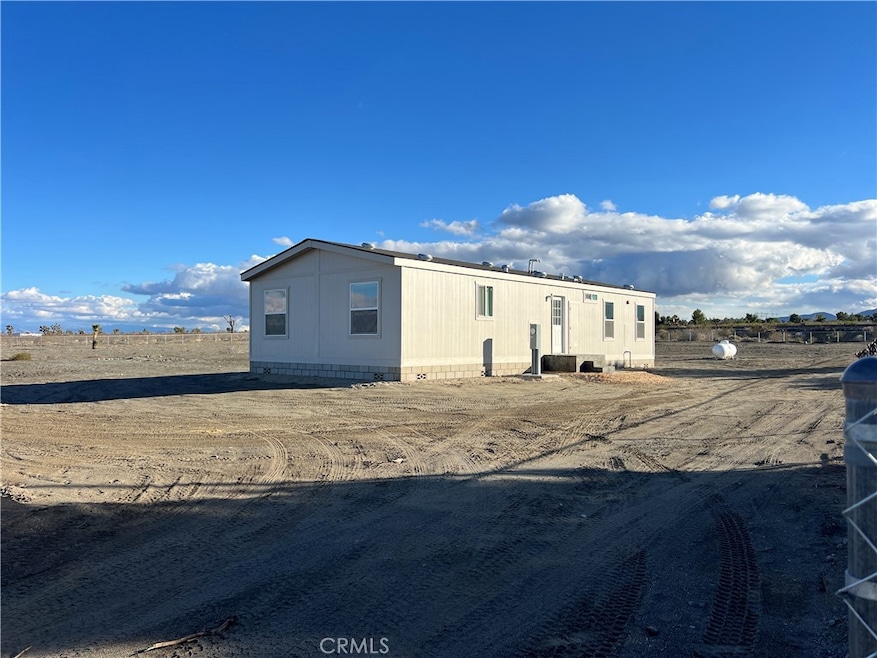 4223 Nyack Rd, Phelan, CA 92371 - photo 1