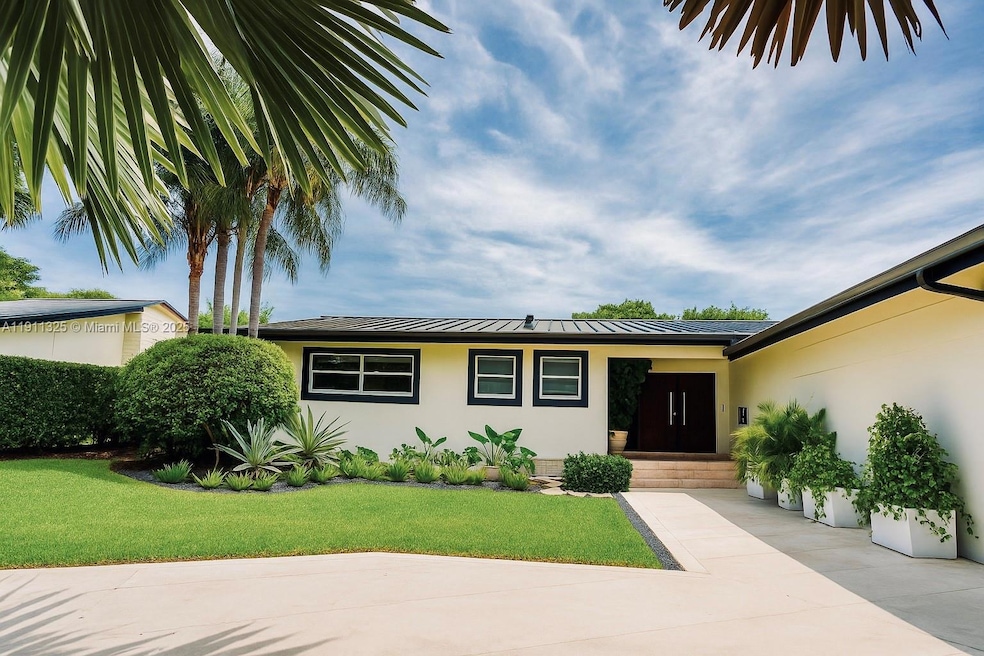 247 Shore Dr S, Miami, FL 33133 - photo 1