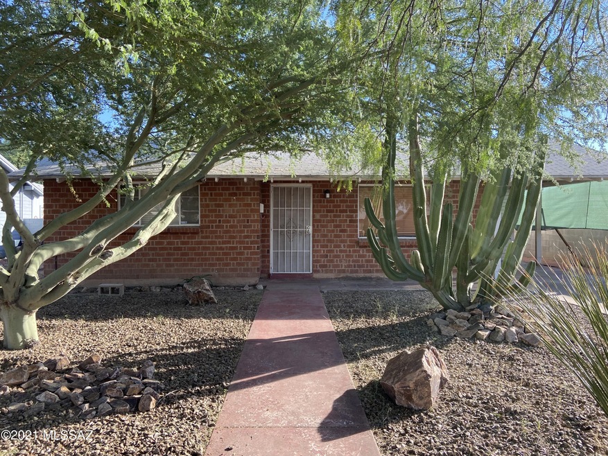 2308 E 21st St, Tucson, AZ 85719 - photo 1