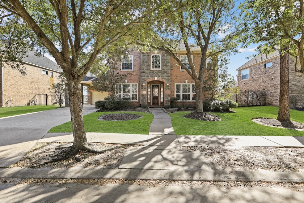Beautiful Home with brick and stone elevation