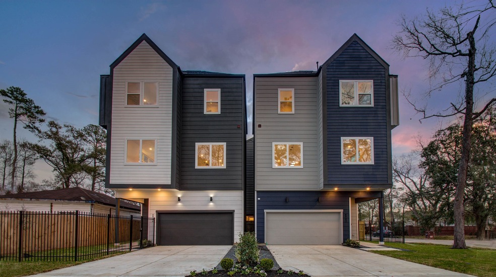 5904 Weathersby St, Houston, TX 77091 - photo 1