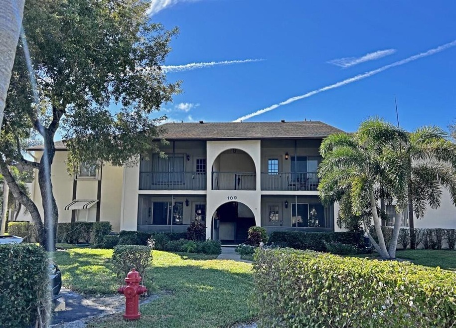 109 Lake Pine Cir unit A-2, Greenacres, FL 33463 - photo 1