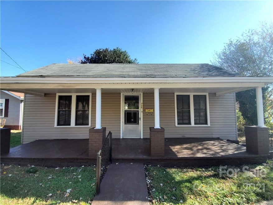 726 Brevard St, Statesville, NC 28677 - photo 1