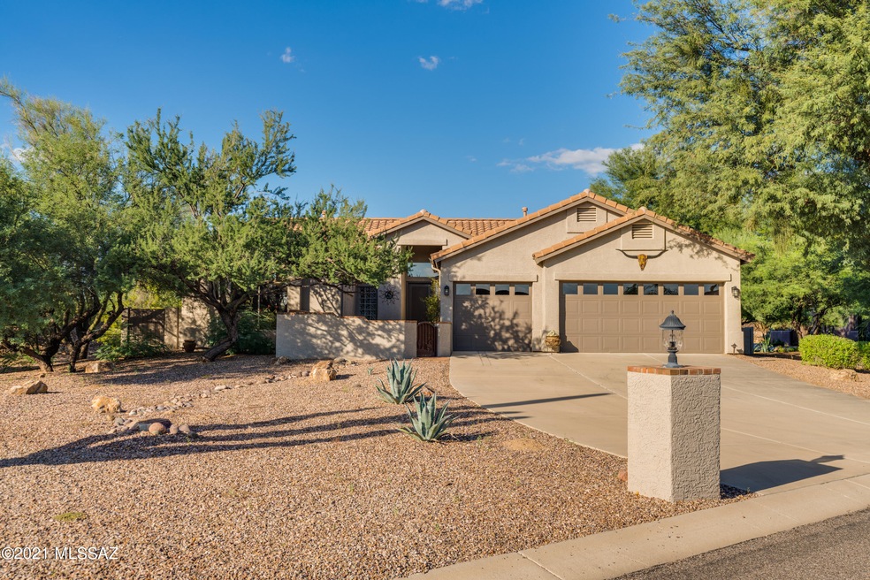 43 E Loch Lomond Place, Tucson, AZ 85737 - photo 1