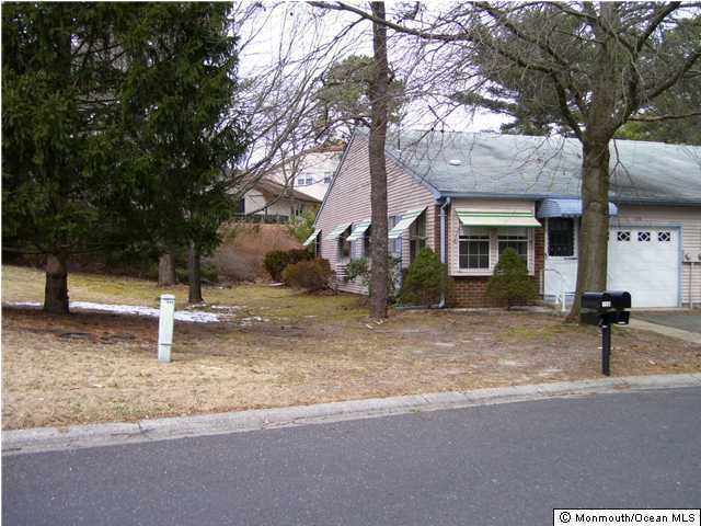 15A Sunset Rd unit A, Whiting, NJ 08759 - photo 1