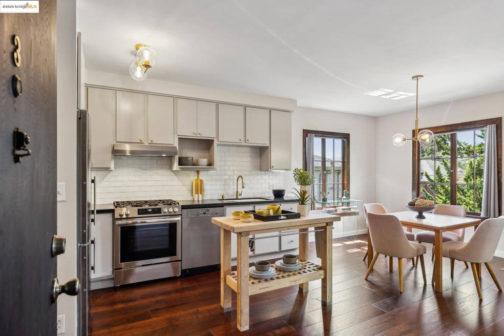 2633 Benvenue Ave unit 3, Berkeley, CA 94704 - photo 1