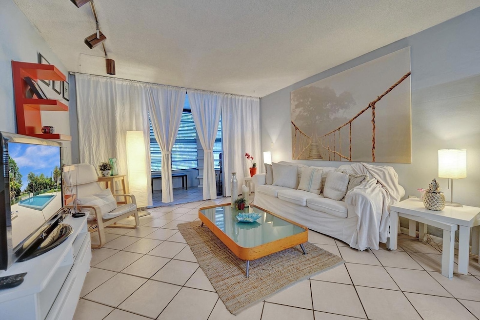 1701 NE 191st St, Miami, FL 33179 - photo 1