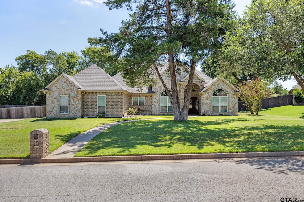 For Sale $418,000