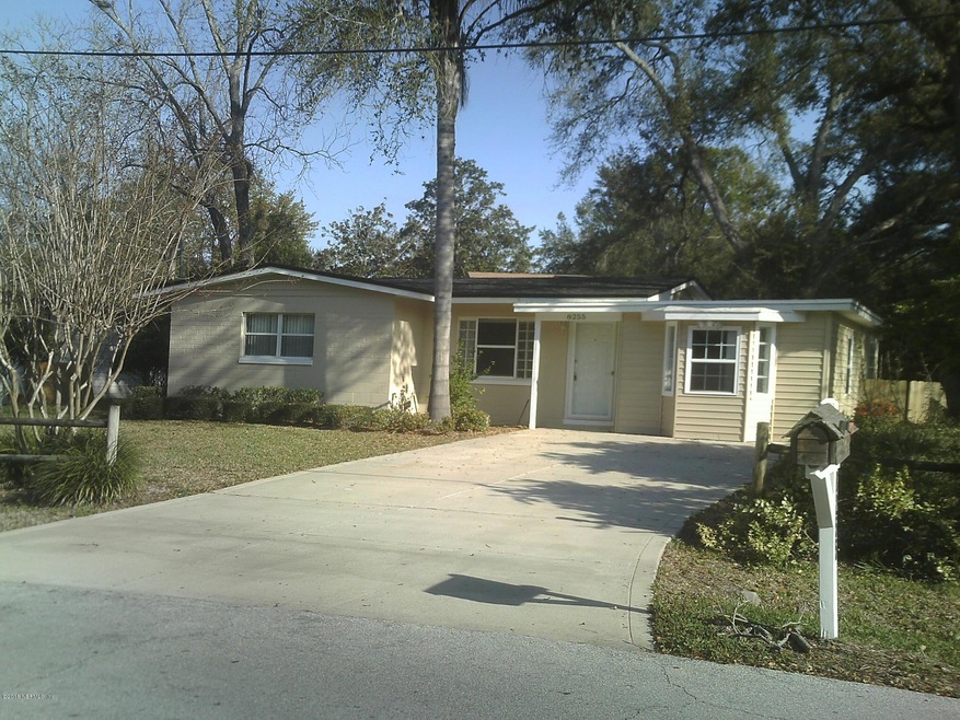8255 Dickie Dr, Jacksonville, FL 32216 - photo 1