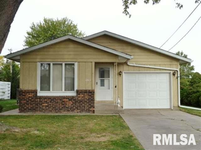1815 N Logan St, Lincoln, IL 62656 - photo 1