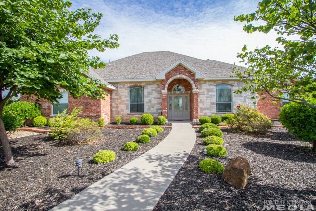 1534 Floyd Dr, San Angelo, TX 76904 - photo 1