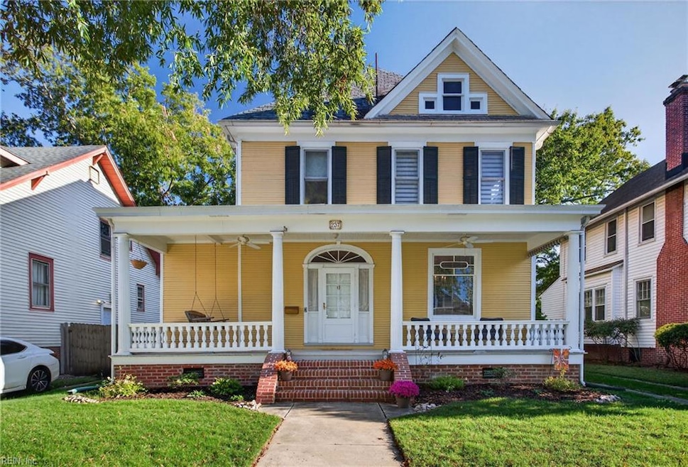 Pending $465,000 • Co-Listing Agent