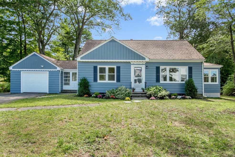 957 Stafford St, Rochdale, MA 01542 - photo 1