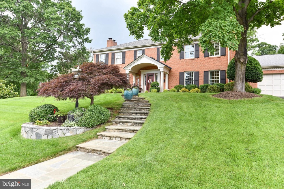 1302 Gatewood Dr, Alexandria, VA 22307 - photo 1