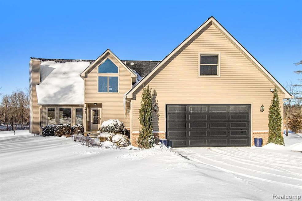 4664 Bentley Lake Rd, Howell, MI 48843 - photo 1