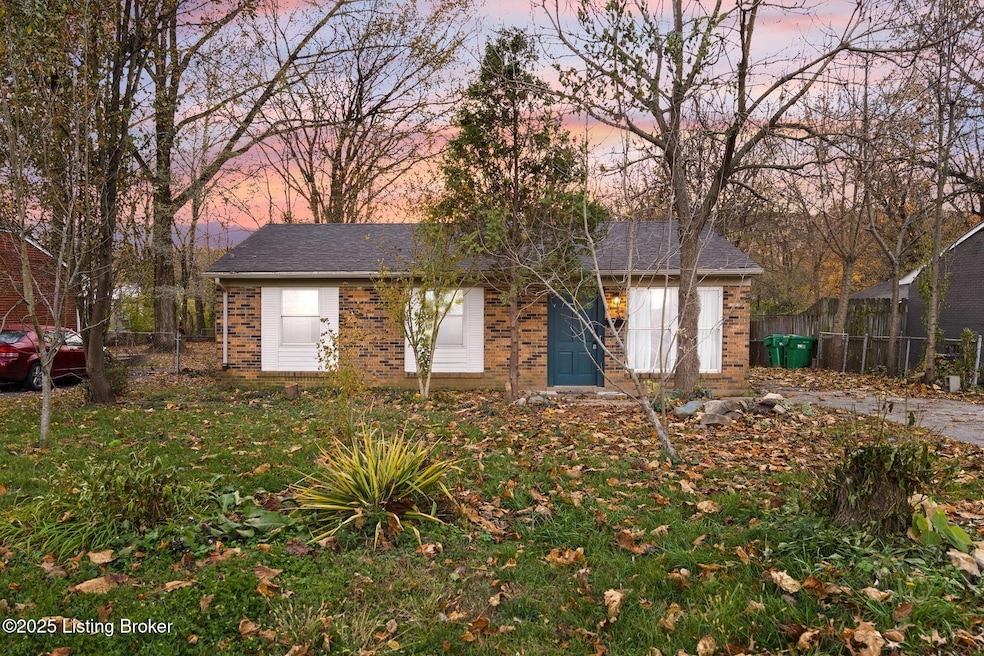 9818 Titan Dr, Louisville, KY 40229 - photo 1