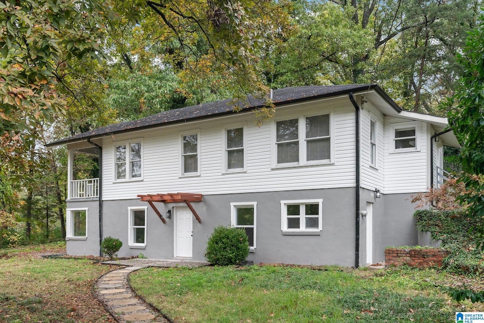 686 Ridge Top Cir, Birmingham, AL 35206 - photo 1