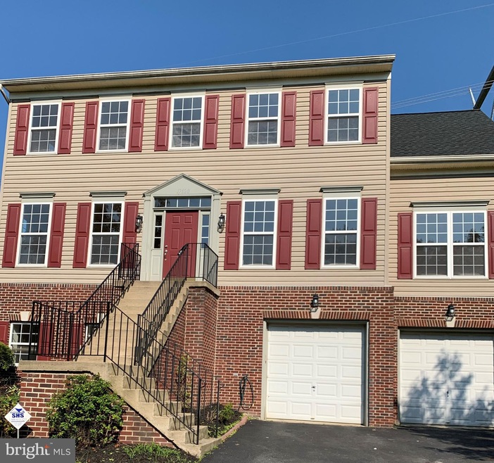 17620 Overlook Rd, Dumfries, VA 22026 - photo 1