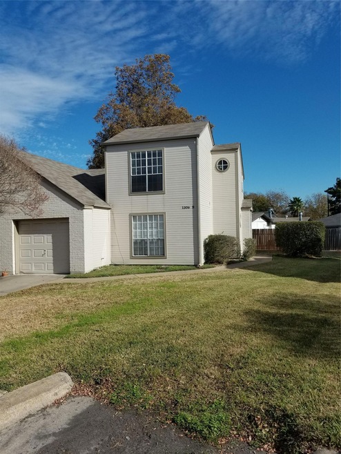 1306 Danbury Square unit B, Austin, TX 78723 - photo 1