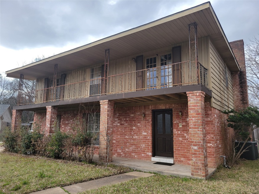 5230 Moss Glenn Ln, Houston, TX 77088 - photo 1