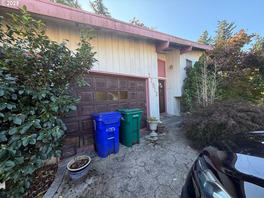 17912 NE Davis St, Portland, OR 97230 - photo 1